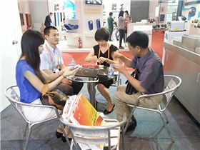 佑天元参加2014年6月北京肉展